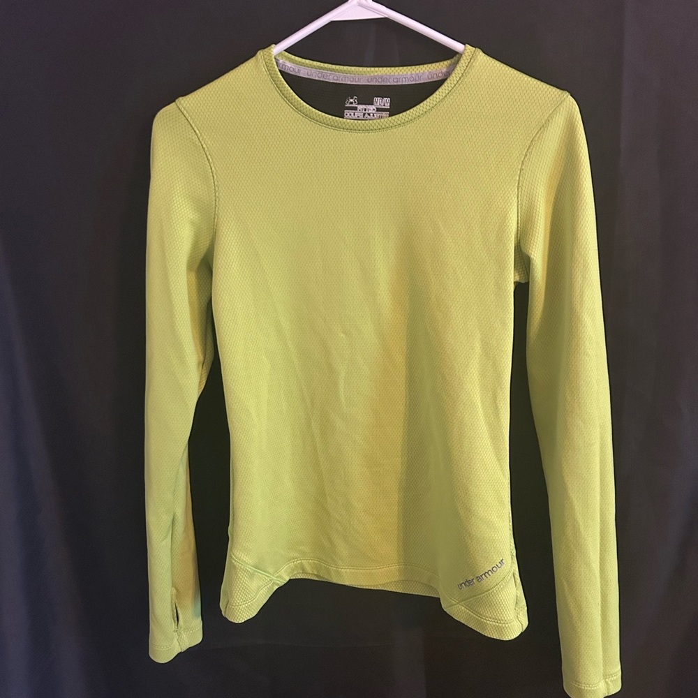 Under Armour fitted cold gear top